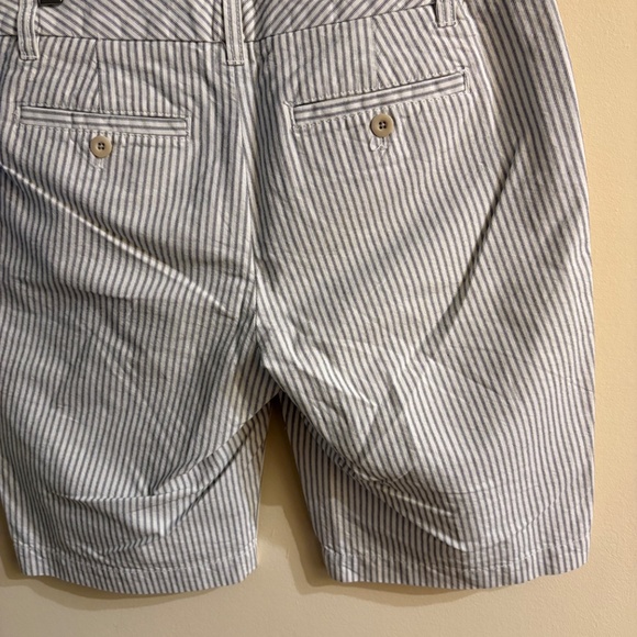 GAP shorts - Picture 3 of 4